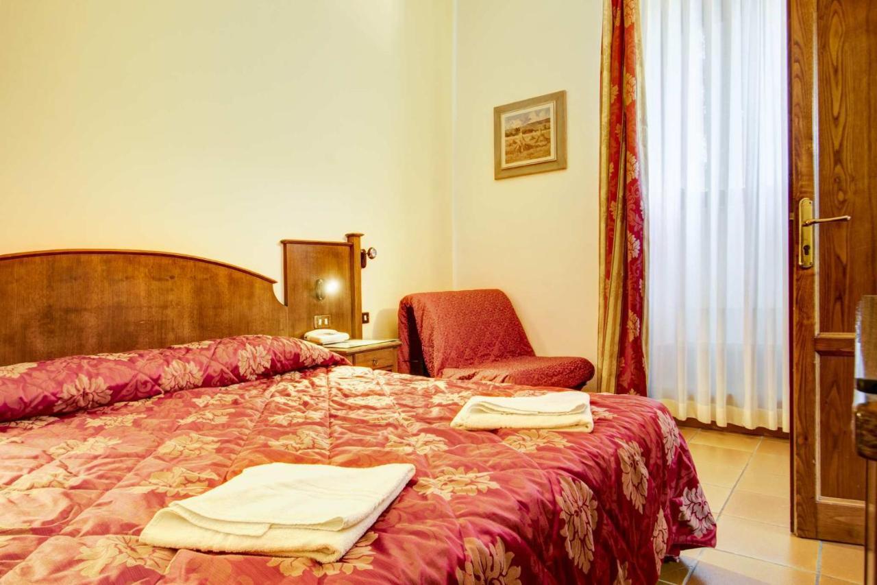 Hotel Residence Villa Rioddi Volterra Luaran gambar
